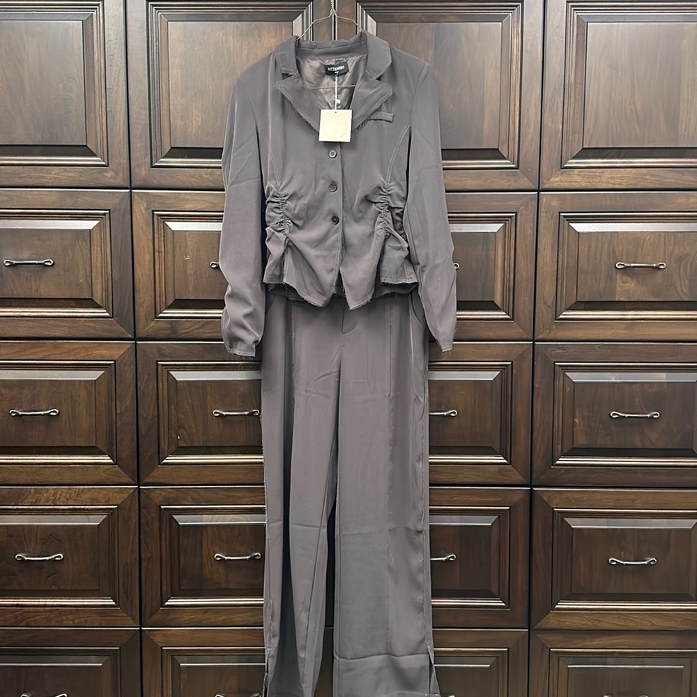 BRAND NEW with Tags! Kittenish Grey Jacket and Pants Suit